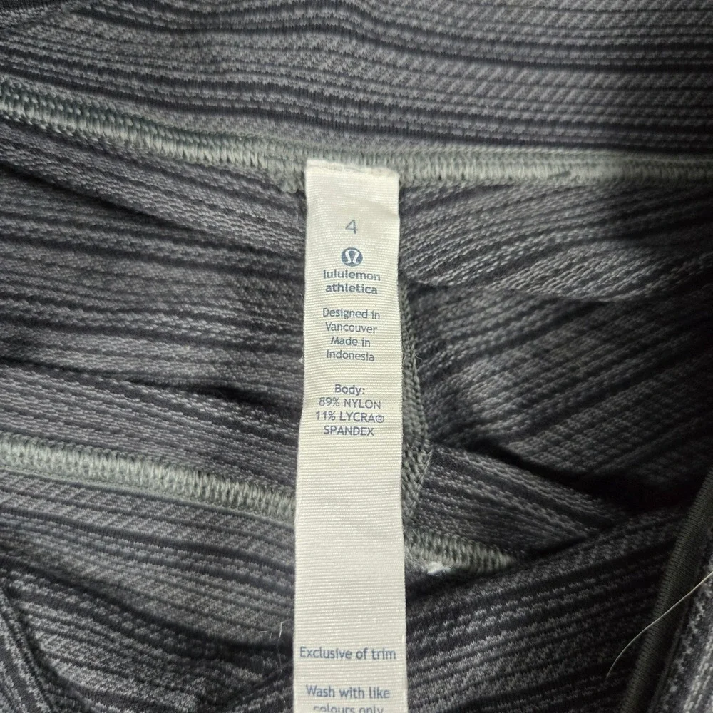 Lululemon Womens Gray Striped Wunder Under Crop Leggings 4